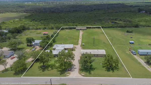 2478 WEIL RD Weil Rd, Marion, TX 78124