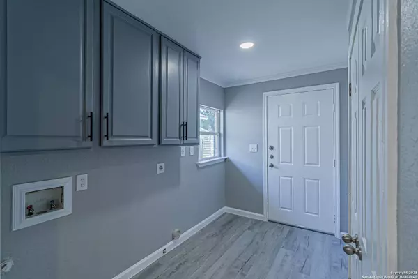 326 Renee Dr, Converse, TX 78109