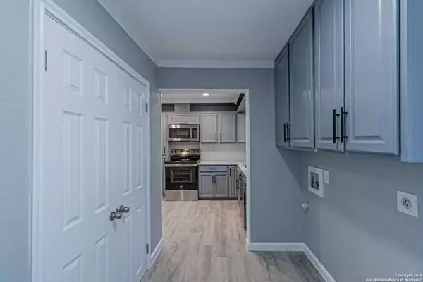 326 Renee Dr, Converse, TX 78109