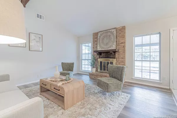 1127 Longmont, San Antonio, TX 78245