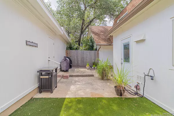 6106 Vance Jackson UNIT 70, San Antonio, TX 78230