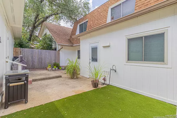 6106 Vance Jackson UNIT 70, San Antonio, TX 78230