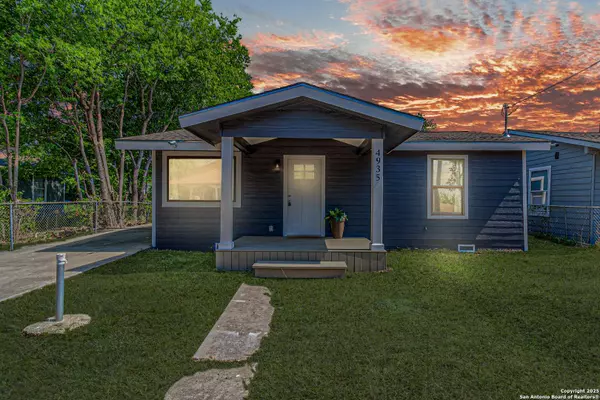 4935 Bartmer, San Antonio, TX 78228