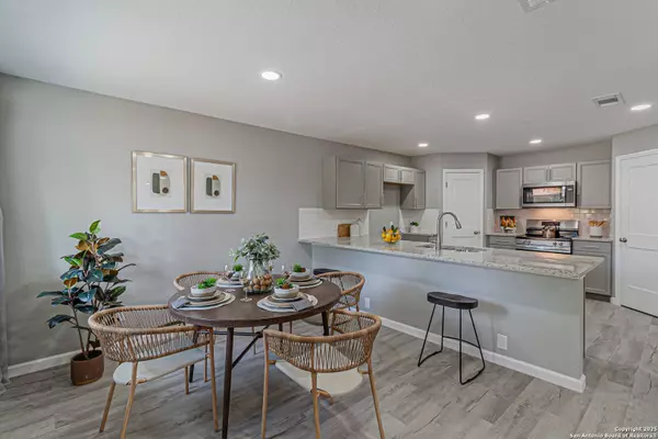 4935 Bartmer, San Antonio, TX 78228