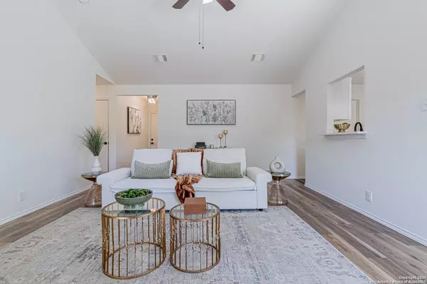 1142 Churing, San Antonio, TX 78245