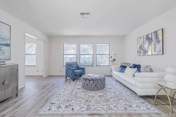 6307 Lakewood Park, Windcrest, TX 78239