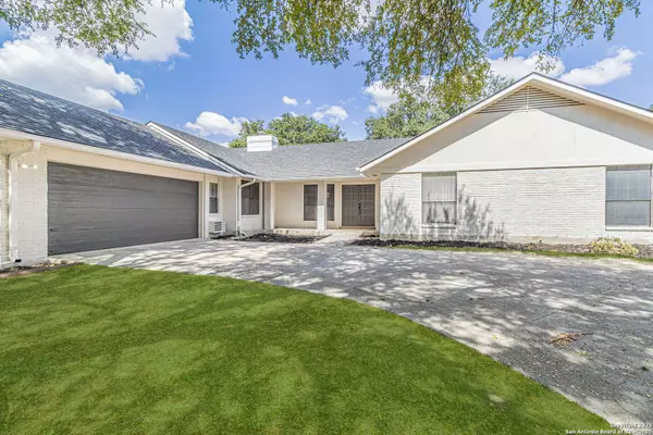 6307 Lakewood Park, Windcrest, TX 78239