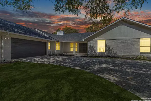 6307 Lakewood Park, Windcrest, TX 78239