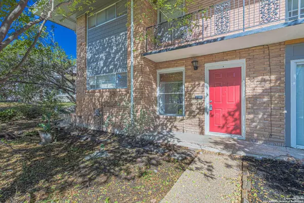 1157 Garraty UNIT A, Terrell Hills, TX 78209