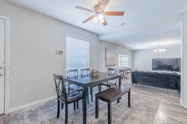 530 Valley Park Dr, San Antonio, TX 78227