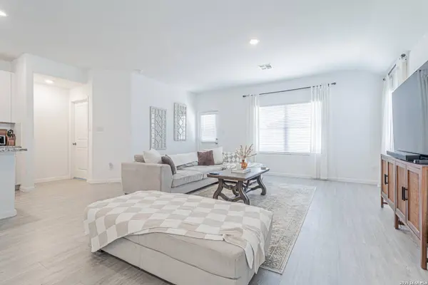 10626 Erinita, Converse, TX 78109