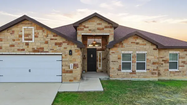 100 W Short Meadow, Lytle, TX 78052
