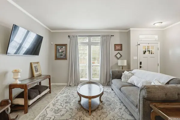 9518 Wolf Pt, San Antonio, TX 78251