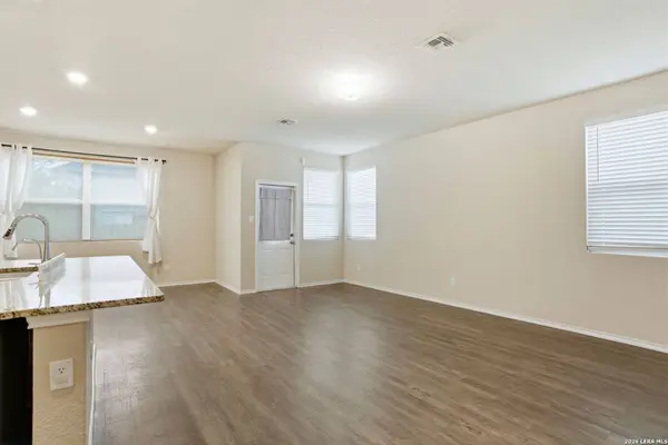 10531 Green Rock, San Antonio, TX 78223