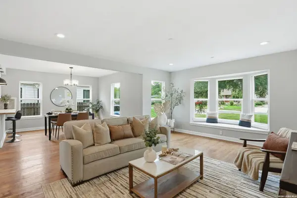 230 Leming Dr, San Antonio, TX 78201