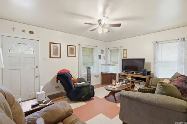 439 Hearne Ave, San Antonio, TX 78225