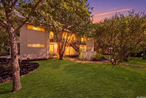 1157 Garraty UNIT B, Terrell Hills, TX 78209