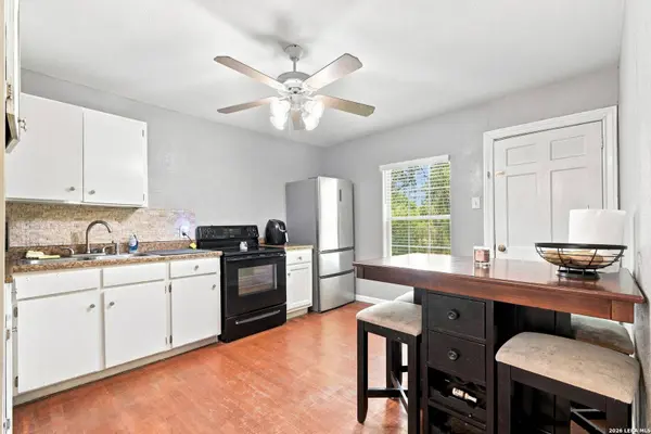 919 W Wildwood, San Antonio, TX 78201