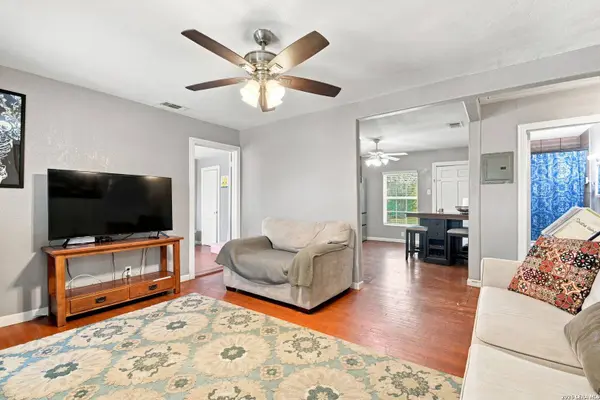 919 W Wildwood, San Antonio, TX 78201