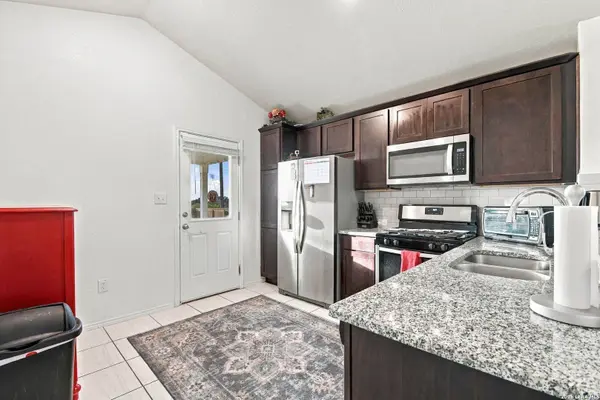 802 Hickory Trail, San Antonio, TX 78245