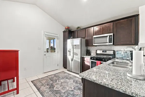 802 Hickory Trail, San Antonio, TX 78245
