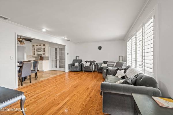 41 Poplar Avenue, West Long Branch, NJ 07764