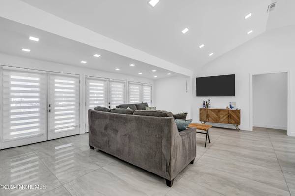 142 Locust Avenue, West Long Branch, NJ 07764