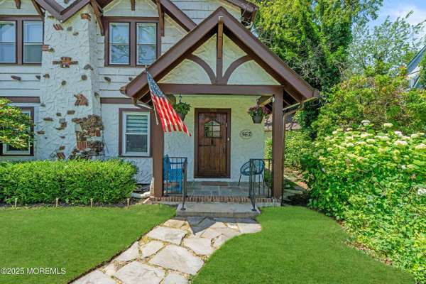 562 N Edgemere Drive, West Allenhurst, NJ 07711