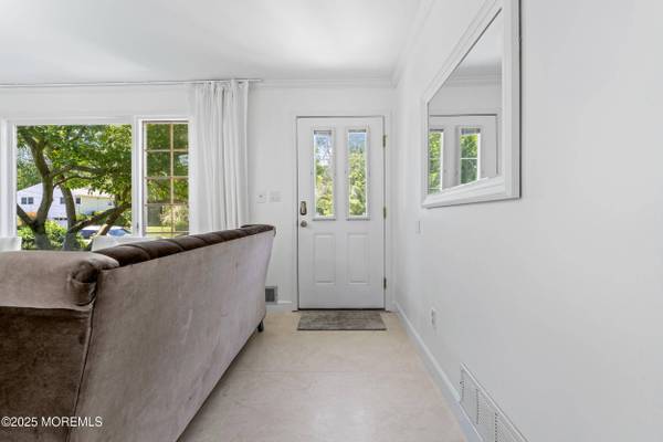 26 Hilltop Road, West Long Branch, NJ 07764