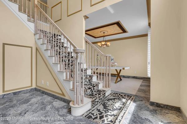 7 Mackenzie Road, Eatontown, NJ 07724