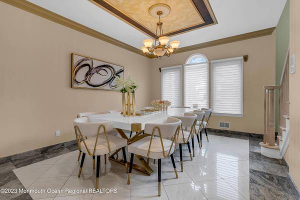 7 Mackenzie Road, Eatontown, NJ 07724