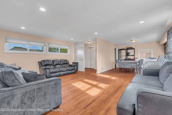 872 Red Oaks Drive, Long Branch, NJ 07740