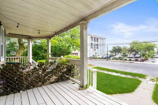 8 W End Court, Long Branch, NJ 07740