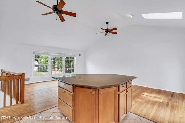 1802 Holbrook Street, Oakhurst, NJ 07755