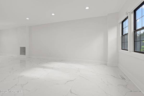 1001 Norwood Avenue #5, Elberon, NJ 07740