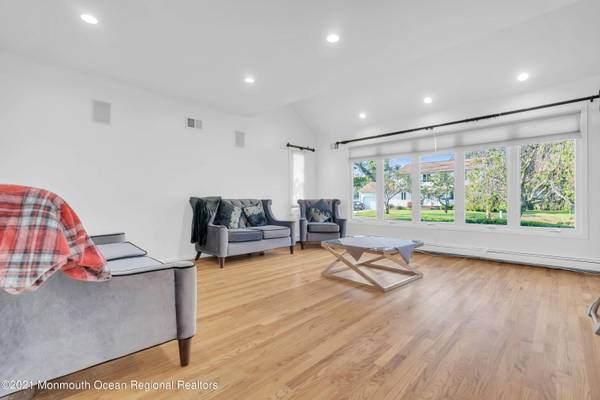 45 Roslyn Court, Long Branch, NJ 07740