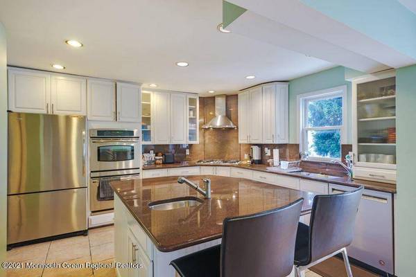 45 Roslyn Court, Long Branch, NJ 07740