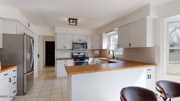 16 Muncy Drive, West Long Branch, NJ 07764