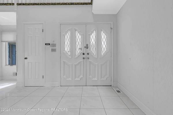 7 De Camp Court, West Long Branch, NJ 07764