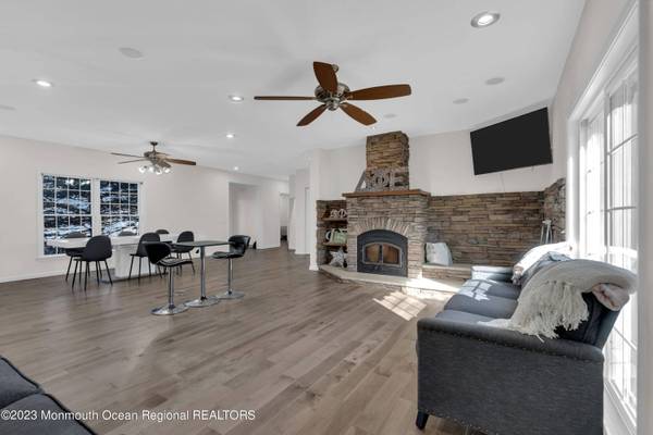 3745 W Park Avenue, Oakhurst, NJ 07755