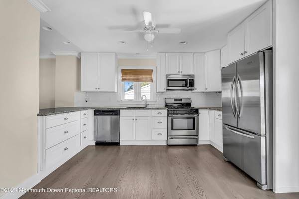 140 Idlewood Avenue, Oakhurst, NJ 07755