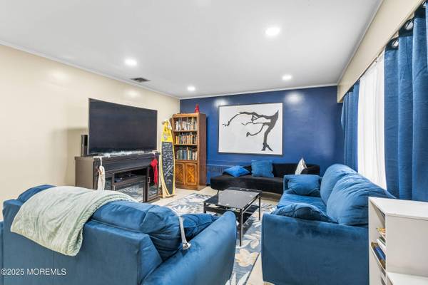 128 Beechwood Avenue, West Long Branch, NJ 07764