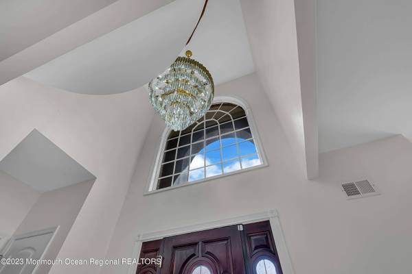 1607 Holbrook Street, Oakhurst, NJ 07755