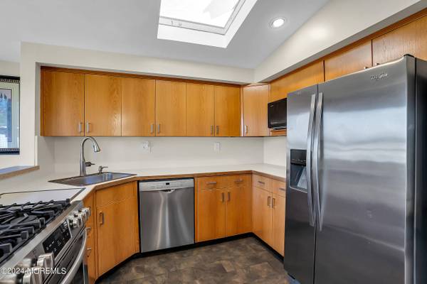 459 W Park Avenue, Oakhurst, NJ 07755