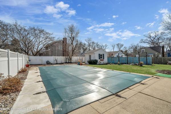 140 Idlewood Avenue, Oakhurst, NJ 07755