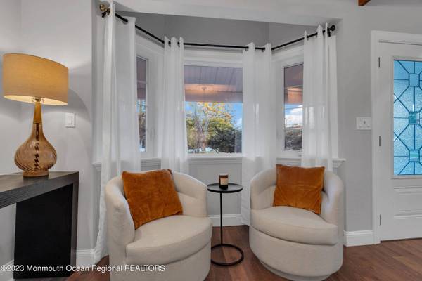 447 W Park Avenue, Oakhurst, NJ 07755