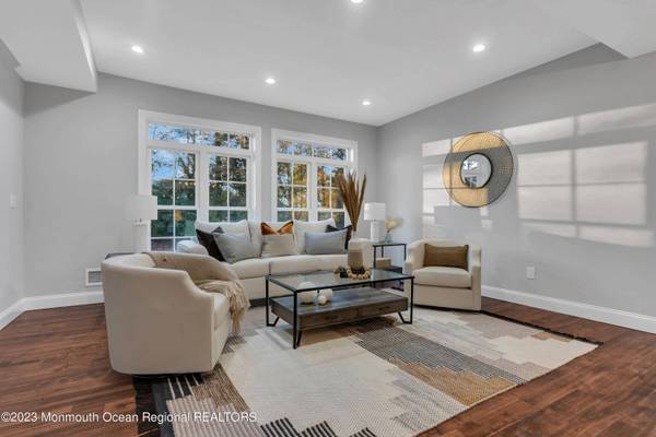 447 W Park Avenue, Oakhurst, NJ 07755