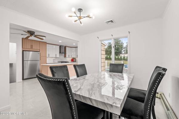 17 Johnston Street, Oakhurst, NJ 07755