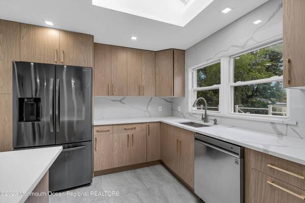 6 Virginia Terrace, West Long Branch, NJ 07764