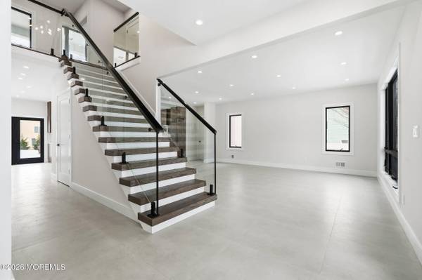 370 Wall Street, Eatontown, NJ 07724